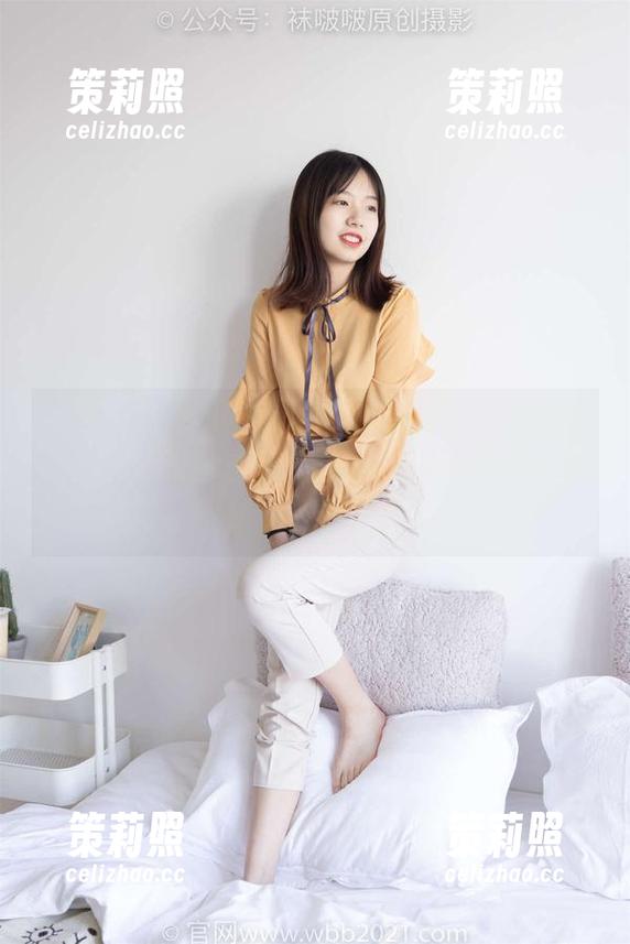 BoBoSocks袜啵啵 - 背景音除了温柔的甜甜圈，袜套的套图合集，似乎带着不易察觉的火花。