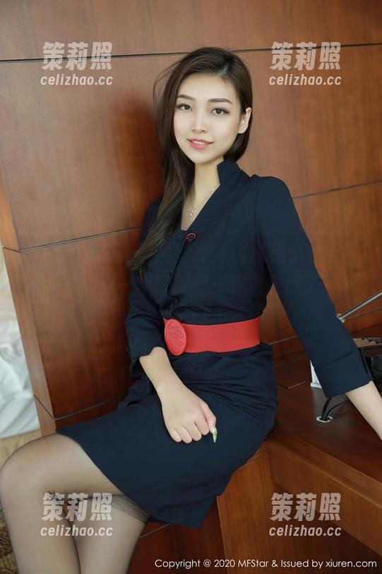 MFStar模范学院 - SiByl李思宁护士写真集，看到一半我就想：这也太撩了，下载去！