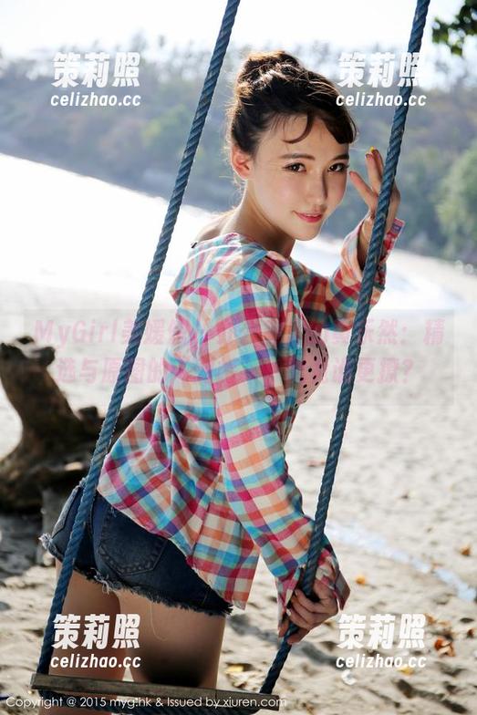 MyGirl美媛馆 - 办公室里的黄乐然：精选与原图的“对峙”，究竟谁更撩？