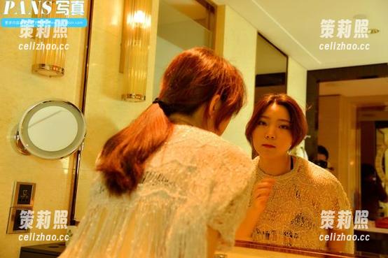 PANS写真-小鱼 PANS写真 - 想看小鱼裸足的精彩片段,只需上网盘下载!