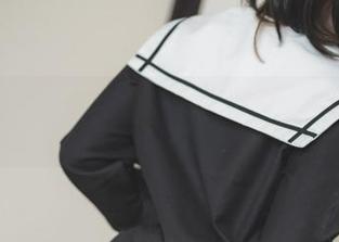 Uhye(이유혜)的不经意镂空，图集中哪一处让你停下脚步呢？