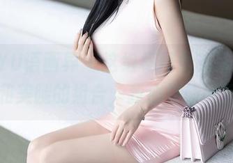 XIAOYU语画界 – 这组杨晨晨的写真，蕾丝袜和美腿的组合，我心甘情愿沉醉。