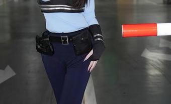 Xiuren秀人网 – 让人忍不住想多看几遍的K8傲娇萌萌Vivian女仆高清图