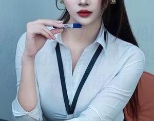 Xiuren秀人网 – 十九九的私拍图包，完美展现了女孩的娇羞与刚强，似乎在对我说：‘快来认识我！’