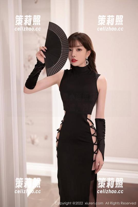 Xiuren秀人网 - 是小逗逗反正不缺圣光，豹纹原图出来也不虚，冷艳的代名词。