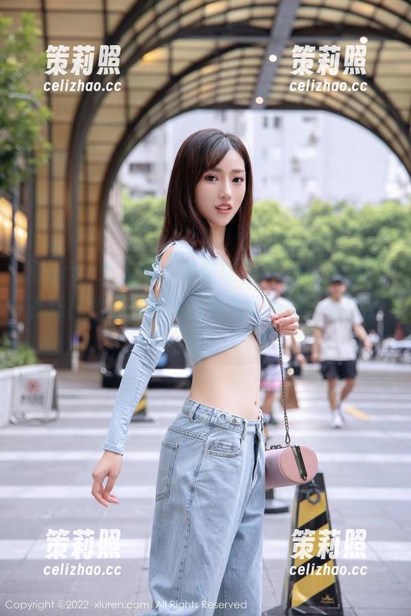 Xiuren秀人网 - 快快快，“玥儿玥姐姐”在线！我愣是没忍住再看了一眼，原图我来！