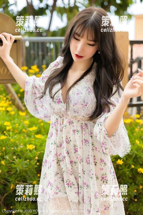 YouMi尤蜜荟-lingyu69 YouMi尤蜜荟 - 当温柔遇上免费,Lingyu的写真让你直呼过瘾!