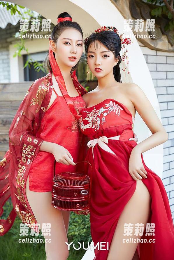 YouMi尤蜜荟-黄乐然 YouMi尤蜜荟 - 在黄乐然的女王写真面前,心中只有一个信念:我要认真走我的红毯,尽管只是去拿快递。