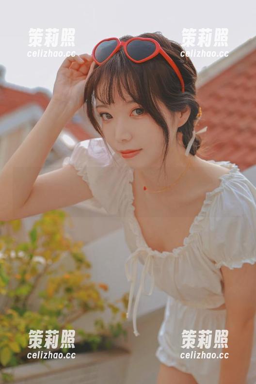 fushii_海堂穿连体衣，是否能cos出个“完美模特”？