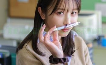 いくみ(育美)的浴缸实践，精选那些说不清的弯曲光影