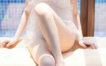 一小央泽的蕾丝写真，让我思绪万千却不敢直言