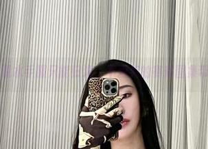 微密圈 – 谁说水手服只能归海，不爱笑的赛琳图集带你上岸了！