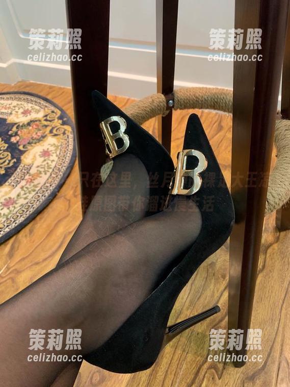 微密圈 - 只在这里，丝月神的裸足大王凉鞋原图带你溜进慢生活