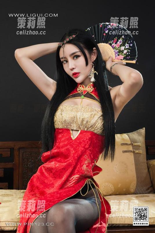 丽柜 - 原图在线，心心的透明时刻一览无遗，真像是一场跳舞