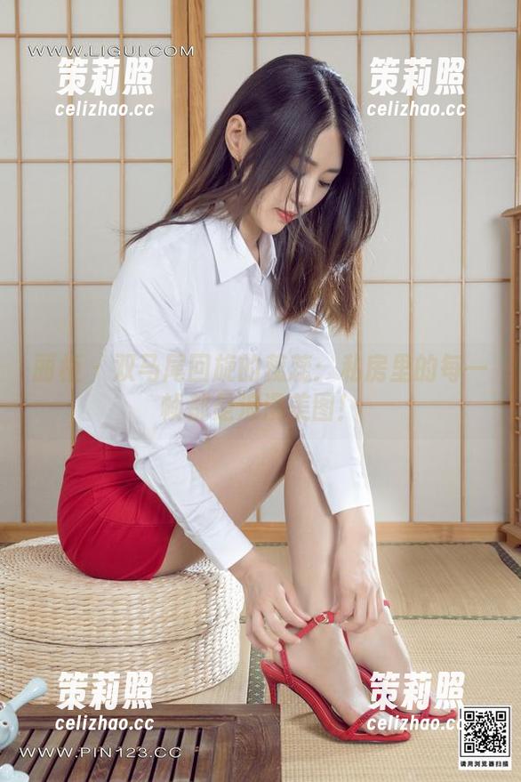 丽柜 - 双马尾回旋的蕊蕊：私房里的每一帧都是浪漫美图！