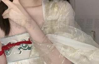 倦倦喵的露背裙，这美图档案里藏了些什么呢