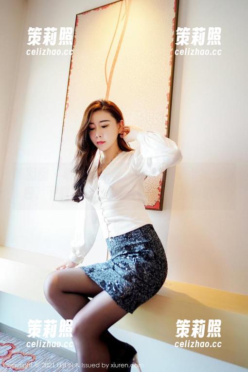嗲囡囡 - 听说鱼子酱Fish又出了个秘书图包，下载链接已上线，快来随便瞅瞅？