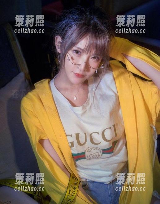 在下萝莉控ii短裤合集，呃…这露的大腿还是那小蛮腰，总让我想多了？