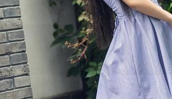 头条女神 – 松果儿写真：办公室里的大胆尝试与打闹