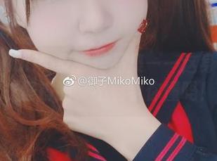 御子Yumiko皮衣作品集——这身材跟皮衣怪搭的，不科学你懂吗！