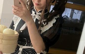 无筝ryou的粉色合集，里面的每一张看似简单，却又让我不断回味。