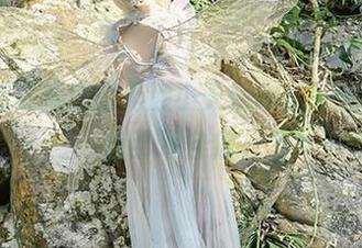 职业装写真里的无颜小天使wy，穿得比我自己还自信…
