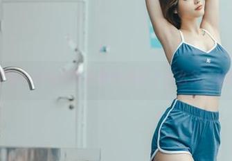 谁能想到桃良阿宅的写真集中竟藏了这么多“秘密”呢？