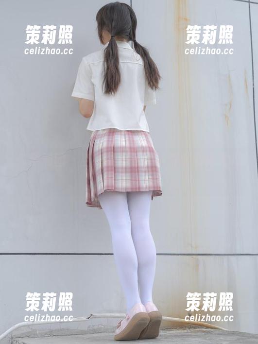 森萝财团-卉子 森萝财团 - 空中的卉子,写真套图像飞行一样自由