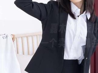 物恋传媒 – 就问你，嘉木的泳衣原图全集全不全？给我一个卖萌的机会！