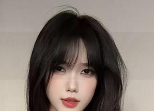 微密圈 – 琳铛铛的新属性：网袜小护士高清写真集，快给病号开个小方子！
