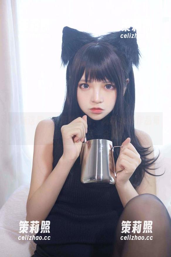 弹妹这款cos真的不错，疯猫ss的作品每次都想多驻足一会儿。