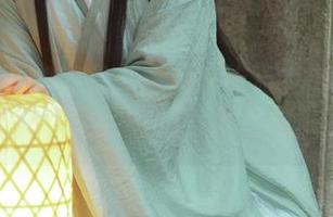 一道独特的宵宫：白莉爱吃巧克力的写真全集，比我的想象更“美”。