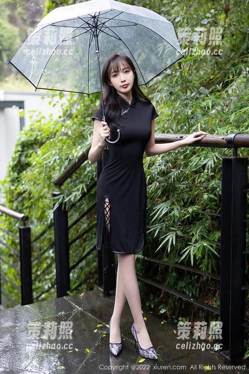 秀人网 - 史雨姐姐体操服写真：高清到我差点以为看到了零食的包装！