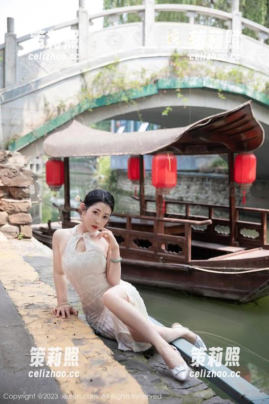 秀人网 - 当徐莉芝Botty遇上夏日：你能想象的下一季流行趋势？
