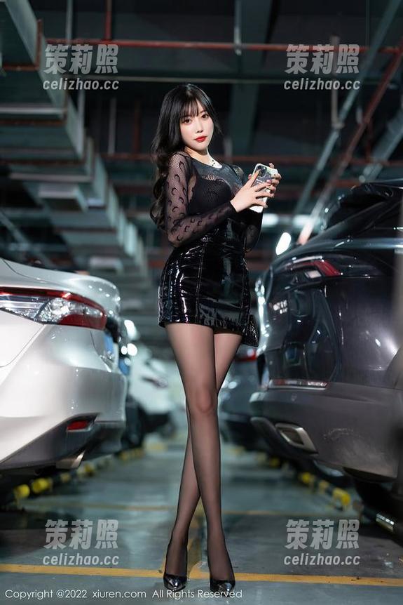 秀人网-徐莉芝Botty 秀人网 - 想把纯白穿在身上的叛逆:徐莉芝Botty的私房合集,看得我心痒痒!