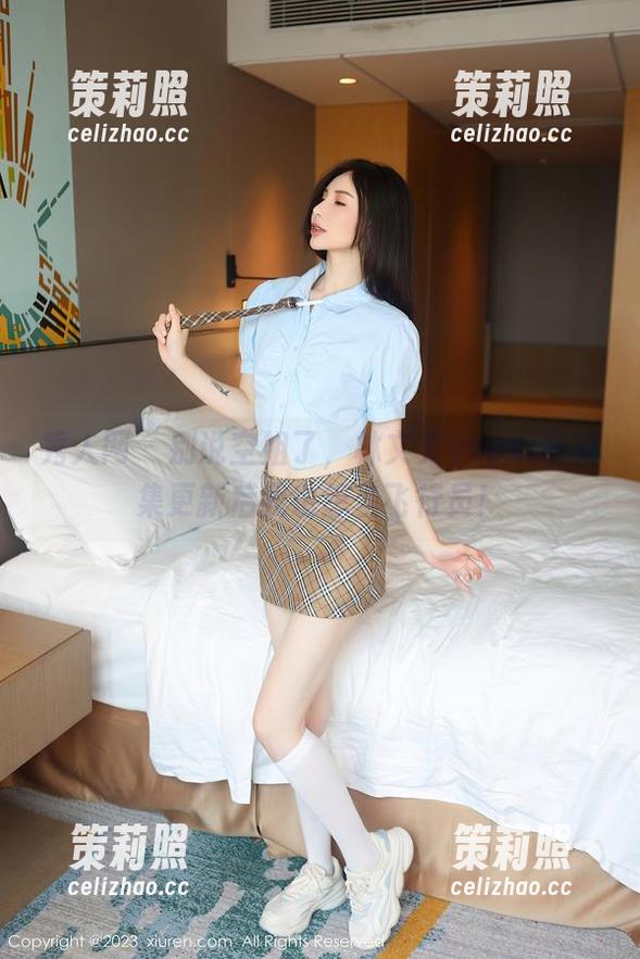 秀人网 - 别说空姐了，林文文yooki写真集更新后我也想当飞行员！