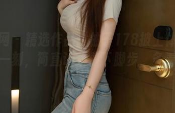 秀人网 – 精选作品：柚子178披上体操服的那一刻，简直让我停下脚步，多看几眼。