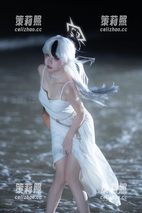 纸悦Etsu_ko的JK，图中的细节值得慢慢品味。
