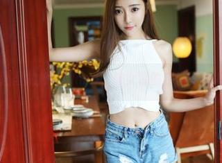 美媛馆 – 原图里的徐微微mia，修女装的扮演真让人摸不着头脑