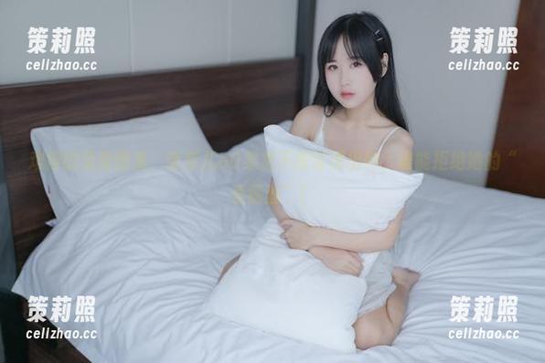 难得的免费图集，萌芽儿o0果然不按常理出牌，谁能拒绝她的“爱丽丝”！