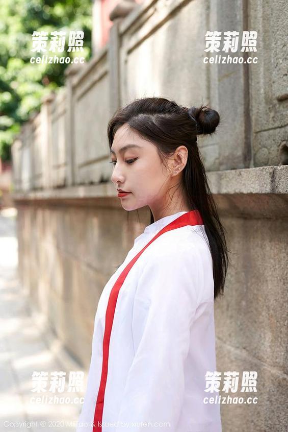 蜜桃社 - 铃木的女友就在图包里，白天的无圣光