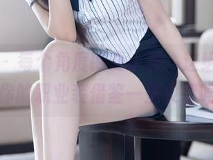 语画界 – 每个角度的夏小雅，这组照片能给你的职业装借鉴一些灵感吗？
