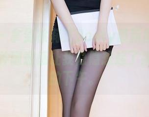 语画界 – 拿到徐莉芝Booty最新图包，睡衣的这种随意感让我隐隐想起了某种慵懒的下午。