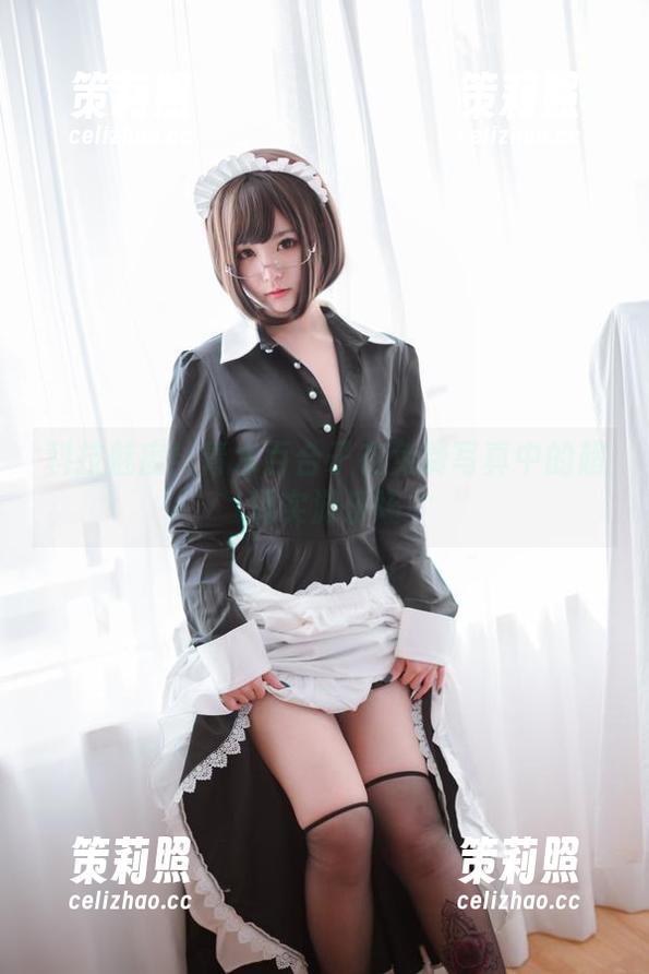 科技魅魔！青水百合子在免费写真中的超现实游乐场