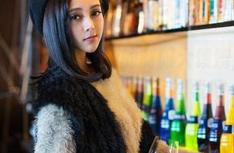 青豆客 – 朱赢Molly的制服大馈赠，免费套图等你来拿！穿上再说吧