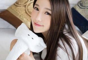 青豆客 – 颖莹儿YY的图片：黑白之间的轻舞飞扬