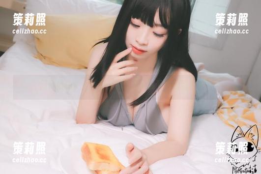 韶陌陌的护士，来一套让你反复下载的甜蜜冲击！