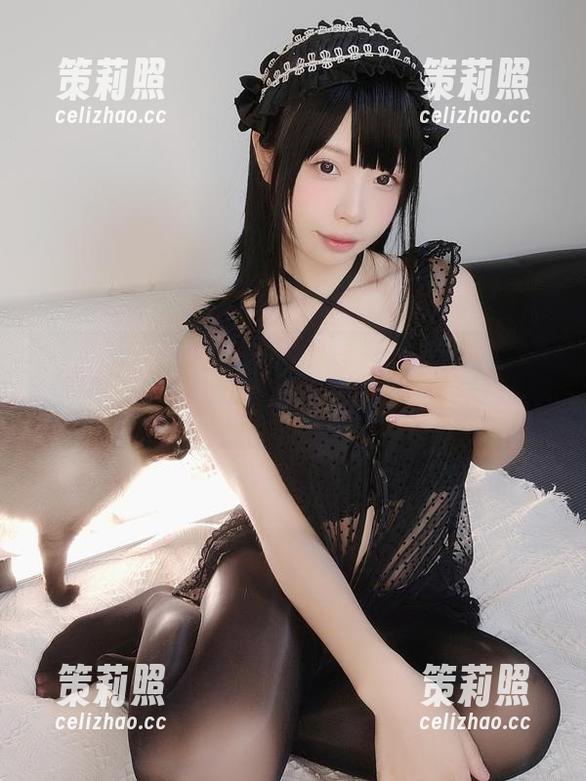 一场名为“双人”的游戏，由香川澪主办，高清图库里的小戏精们开始了。