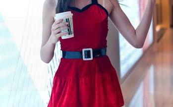 魔镜街拍 – 白色吊带连衣裙+黑丝+婷婷=完美公式！虽然算不出啥，但美图图集满满的都是哈哈哈！